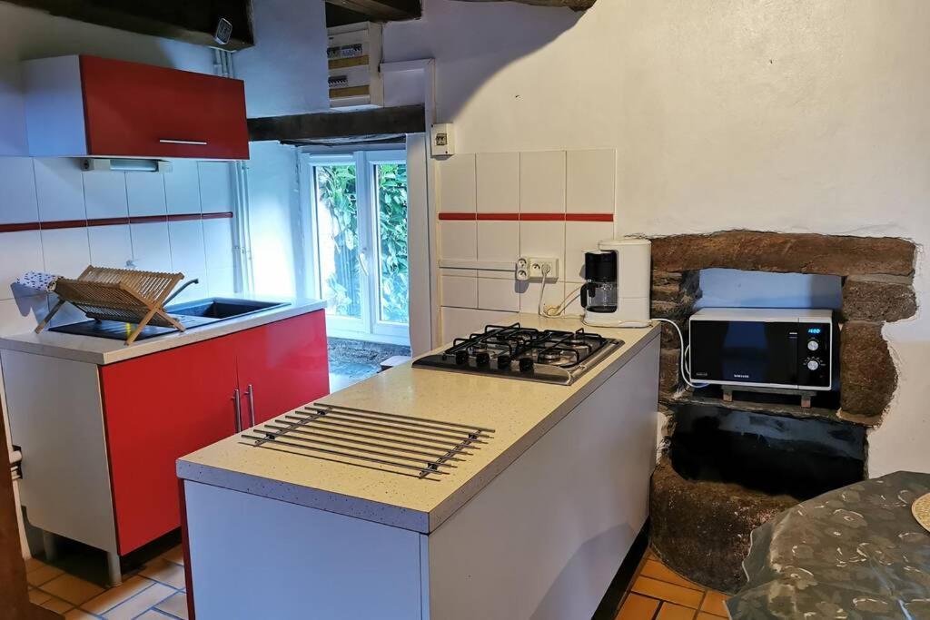 Petite Maison Dans Les Monts D'arrée Ty Coz Commana